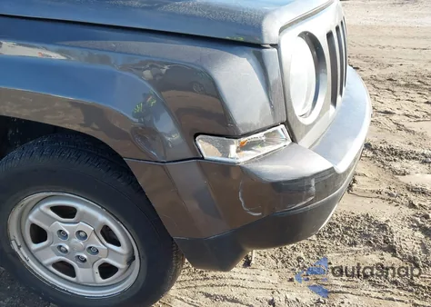 2016 Jeep Patriot Sport z USA, uszkodzony, nr VIN 1C4NJRBB6GD692192